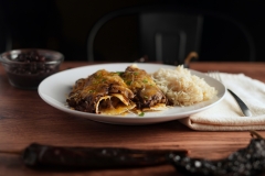 Mole enchiladas
